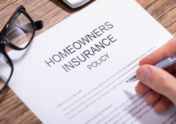 6 Reasons To Review Your Homeowners Insurance Policy 6 Reasons To Review Your Homeowners Insurance Policy